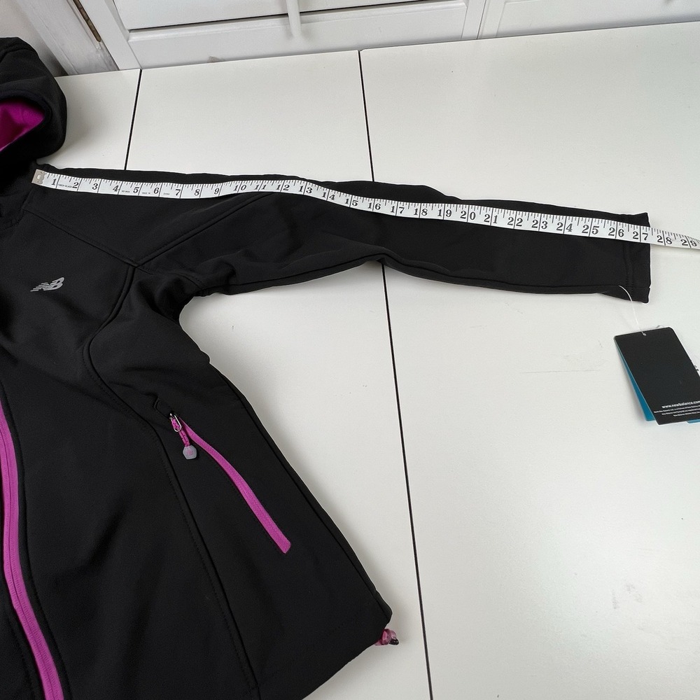New Balance Women's Jacket Black Pink Full Zip Hooded Long Sleeve Size M NWT $90 - Picture 14 of 15